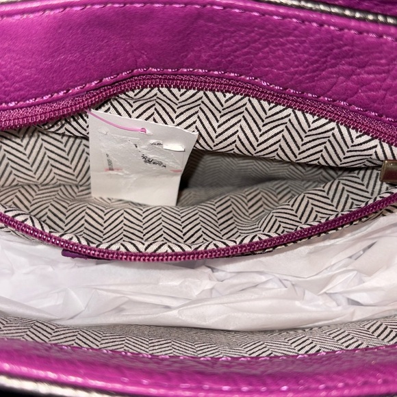 Steve Madden  Clutch Crossbody bag Vegan Leather Raspberry steel & gold metallic - Picture 13 of 14